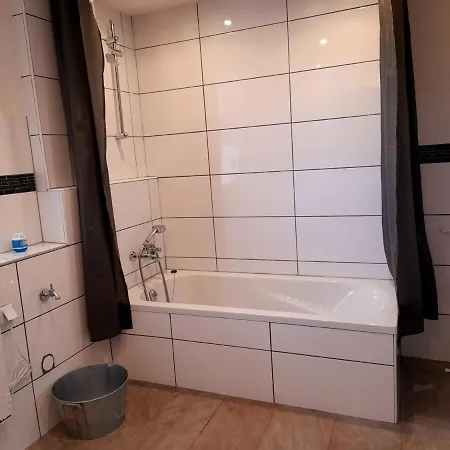 Apartment Willkommen In Dem Luftkurort Und Kaesestadt Rennstrecke 4km Entfernt Fewo1