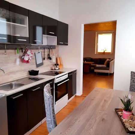 Willkommen In Dem Luftkurort Und Kaesestadt Rennstrecke 4km Entfernt Fewo1 * Nieheim