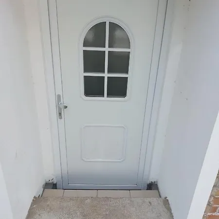 Apartment Willkommen In Dem Luftkurort Und Kaesestadt Rennstrecke 4km Entfernt Fewo1