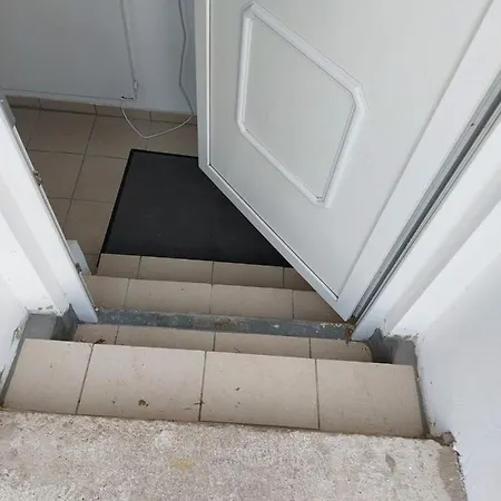 Apartment Willkommen In Dem Luftkurort Und Kaesestadt Rennstrecke 4km Entfernt Fewo1