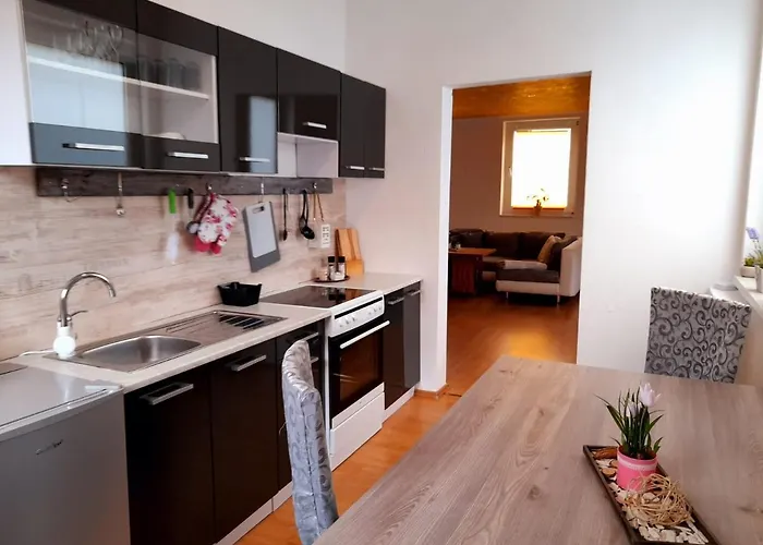 Willkommen In Dem Luftkurort Und Kaesestadt Rennstrecke 4km Entfernt Fewo1 * Nieheim